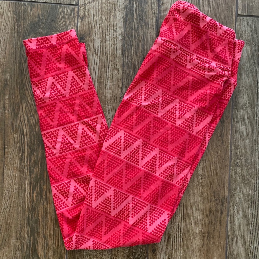 VALENTINE’S LULAROE LEGGINGS